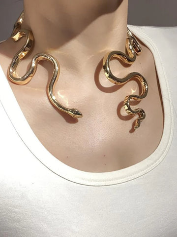 Dinah Serpentine Spring Choker