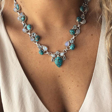 Jesslyn Boho Flower Choker