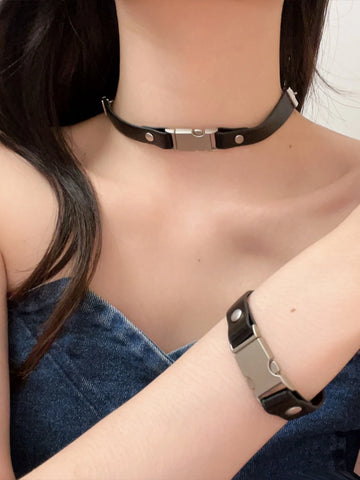 Kynley Leather Choker Armband