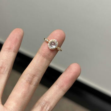 Niomi Delicate Chalcedony Ring
