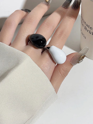 Seanna Teardrop Enamel Ring