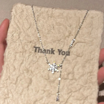 Una Celestial Snowflake Necklace