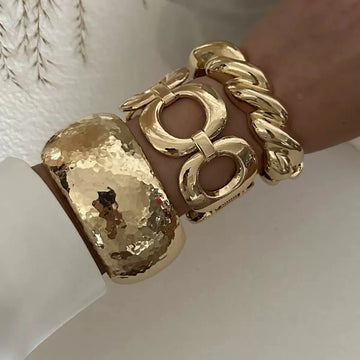 Zamiya Sculptural Metal Bangle
