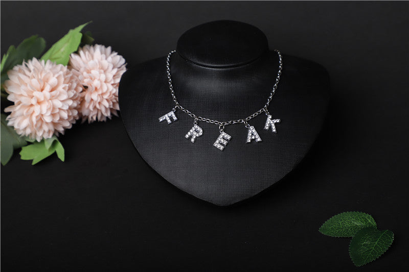 Britain Crystal Word Necklace - FREAK [WG3NPRQC]