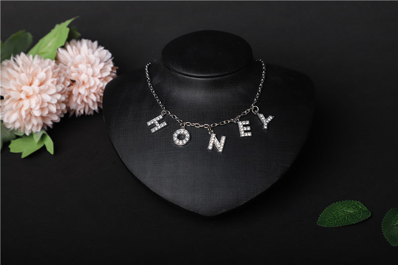 Britain Crystal Word Necklace - HONEY [2VYYY3RQ]