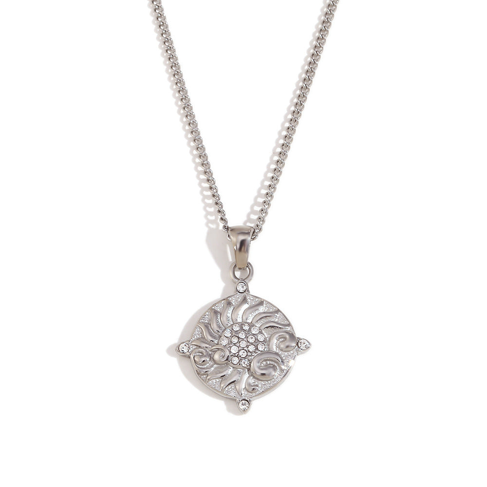 Semira Tarot Charm Necklace - Silver - Sun [4YGXWIYU]