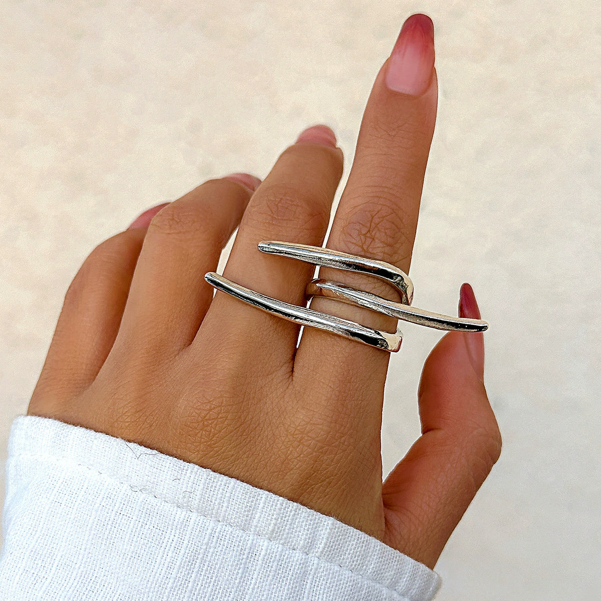 Miracle Glossy Butterfly Bow Ring - Silver Tone Design 05 (0730) [Y54UUQA1]