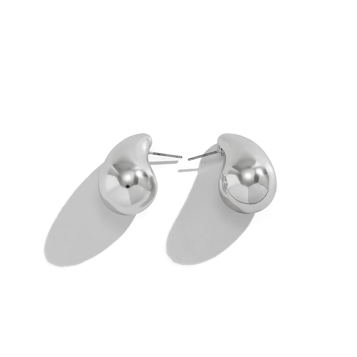 Amanda Serpentine Chain Jewelry - Stud Earrings Silver