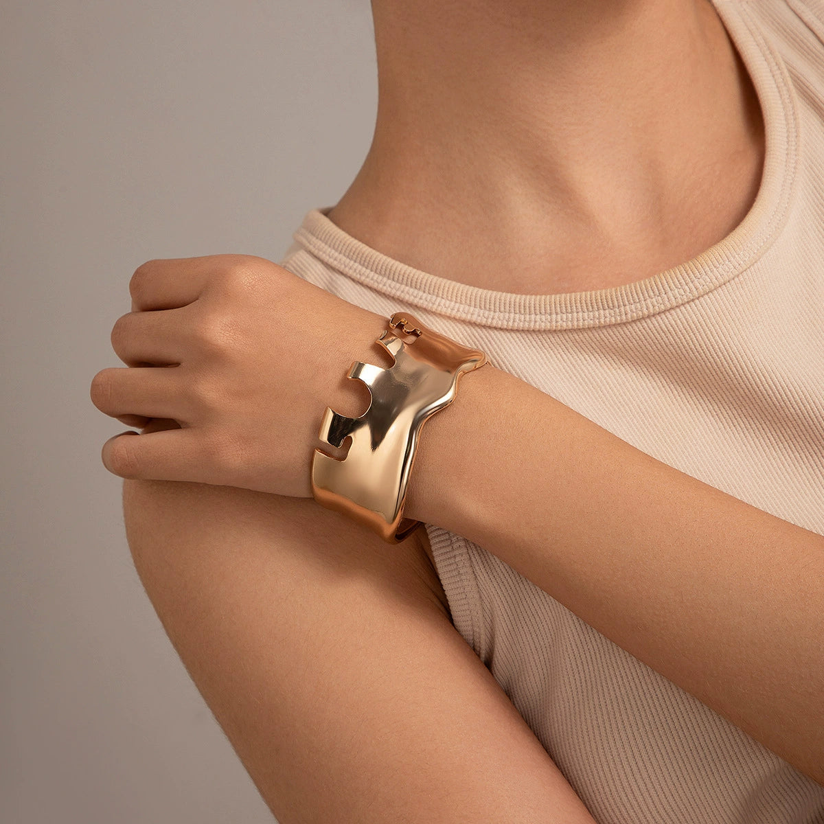 Ivey Asymmetrical Heart Bracelet - Gold Style 03 B [F0GTOECT]