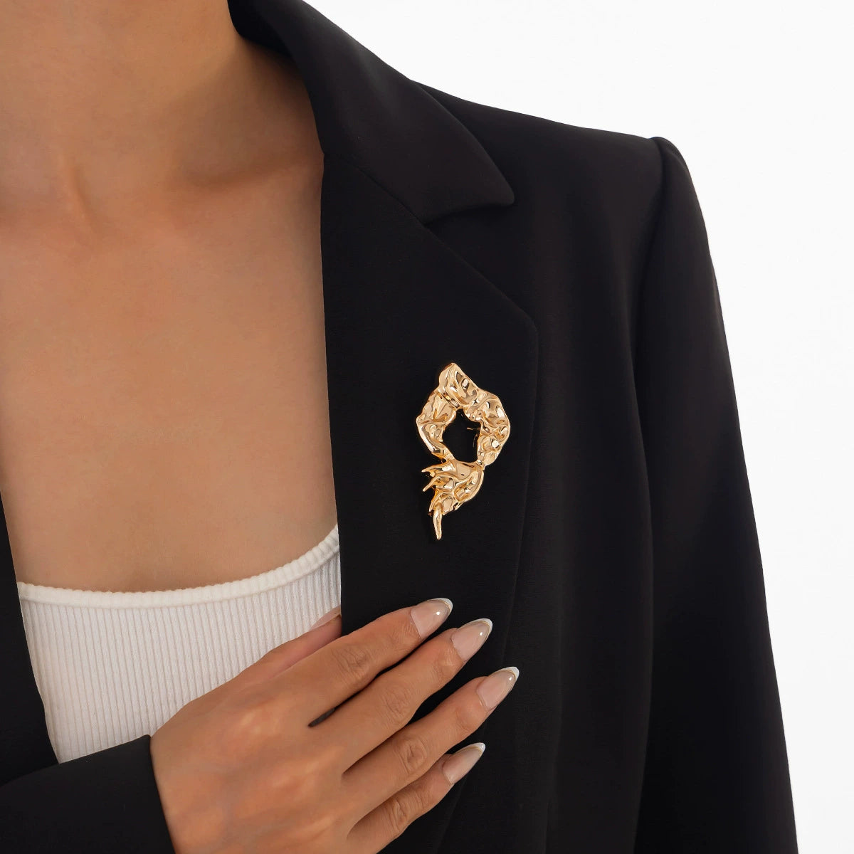 Lucianna Molten Metal Brooch - Style 01 Gold [IR0UAW4Y]