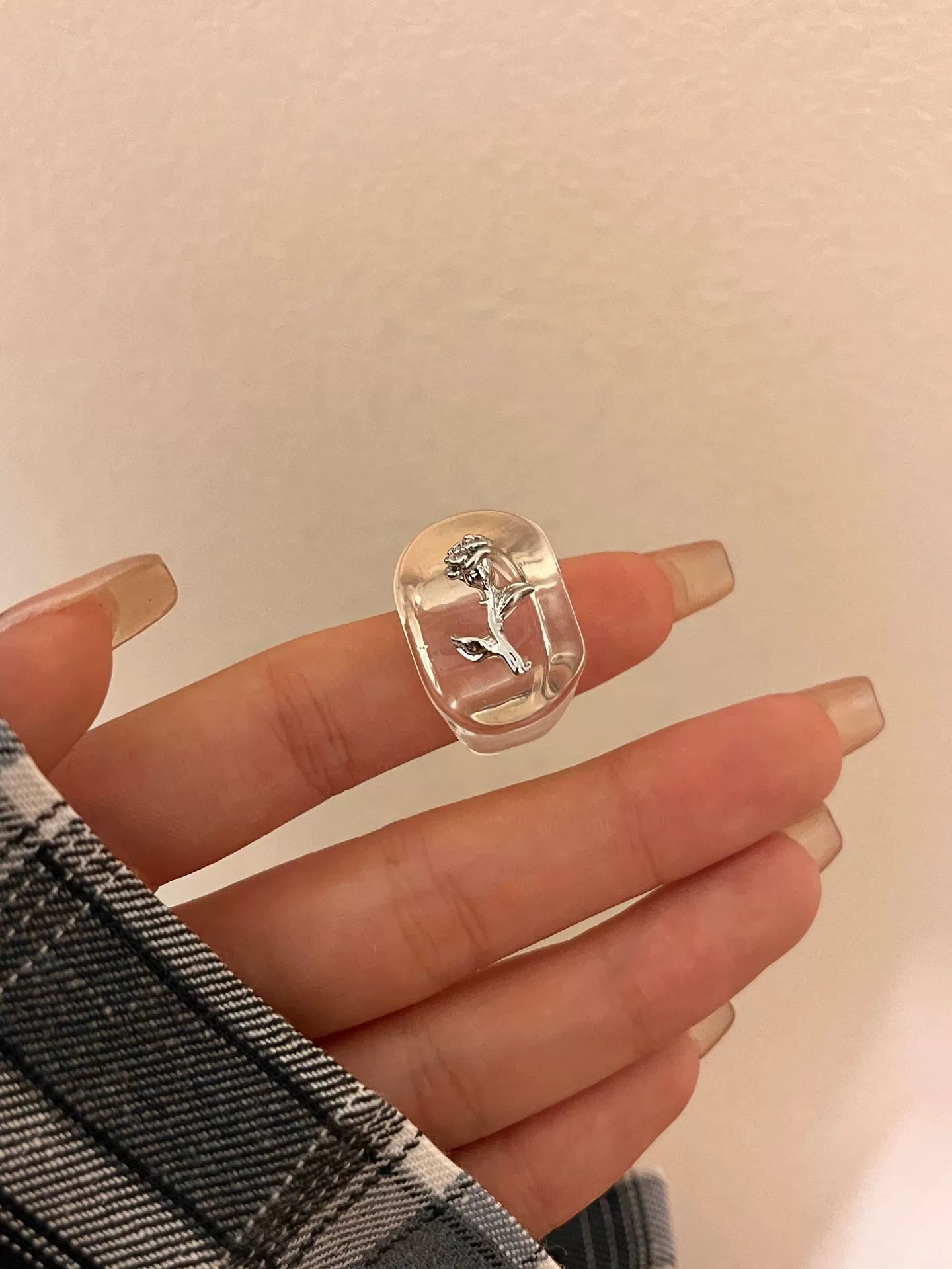 Ryker Resin Rose Ring - Silver Rose [JLCNR48E]