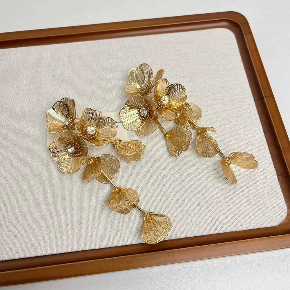 Alaiyah Golden Petal Set - Golden Flower Earrings [BKOF9TBI]