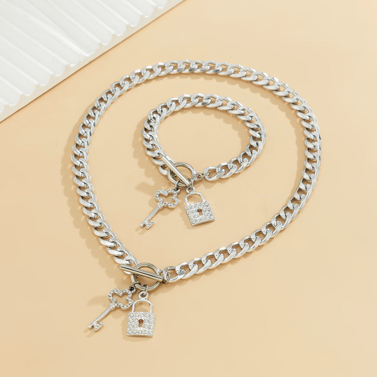Erielle Pave Key Lock Set - Style 2 [8ZGXGSAI]