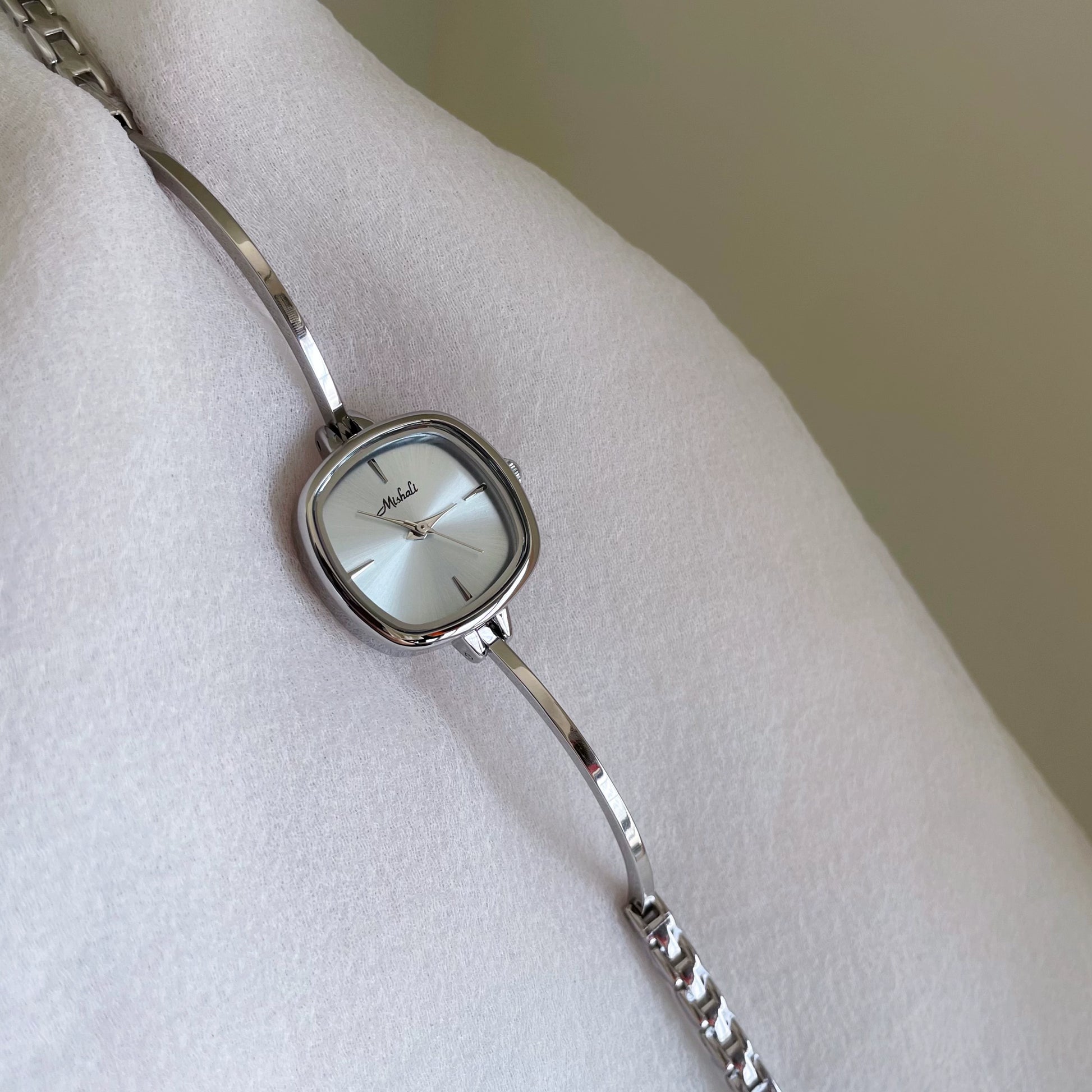Carley Ice Blue Bracelet Watch - 24047 Thin Strap [H05J71FH]