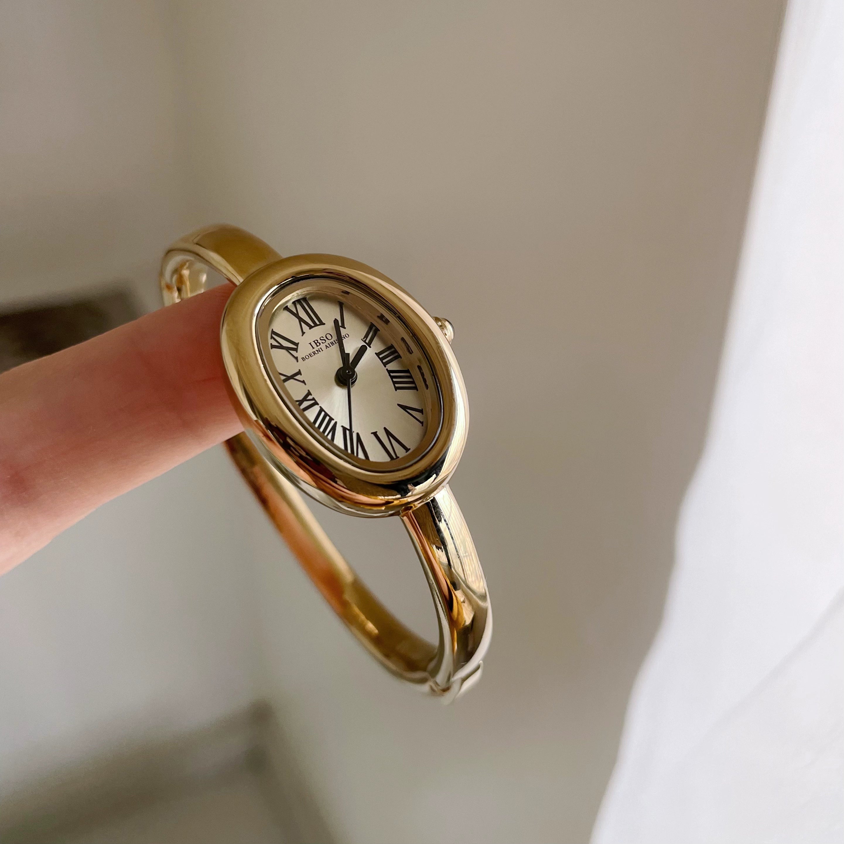 Saoirse Oval Bracelet Watch - Gold Gold Face [Z4LRVIR2]