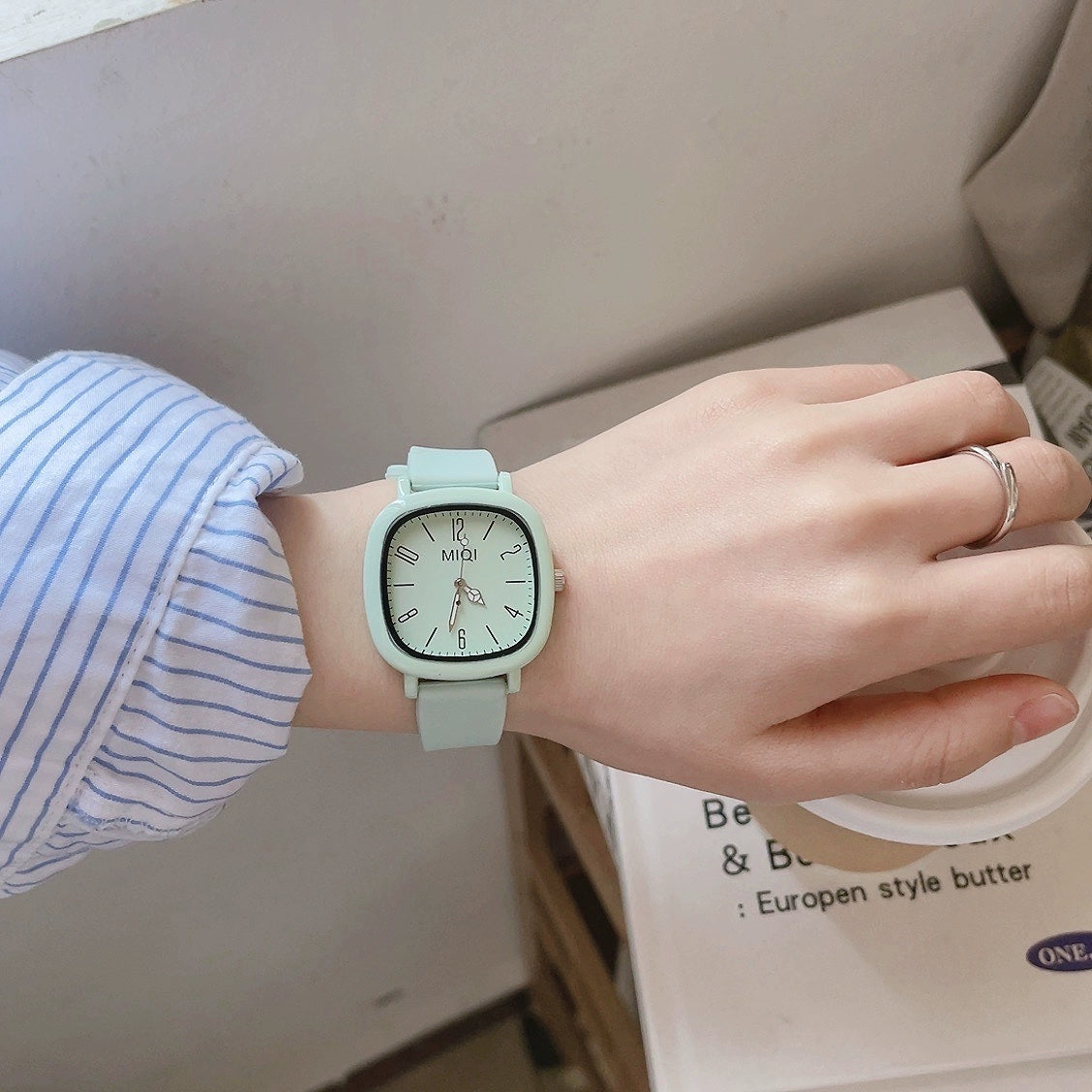 Porter Square Timepiece - Mint Green [38K0J076]