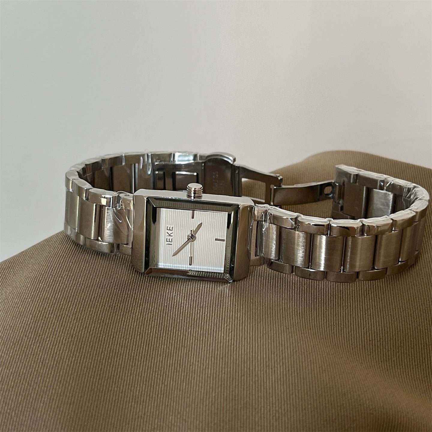 Joshlynn Elegant Square Watch - Silver Band White Dial [NJ2WKU7C]