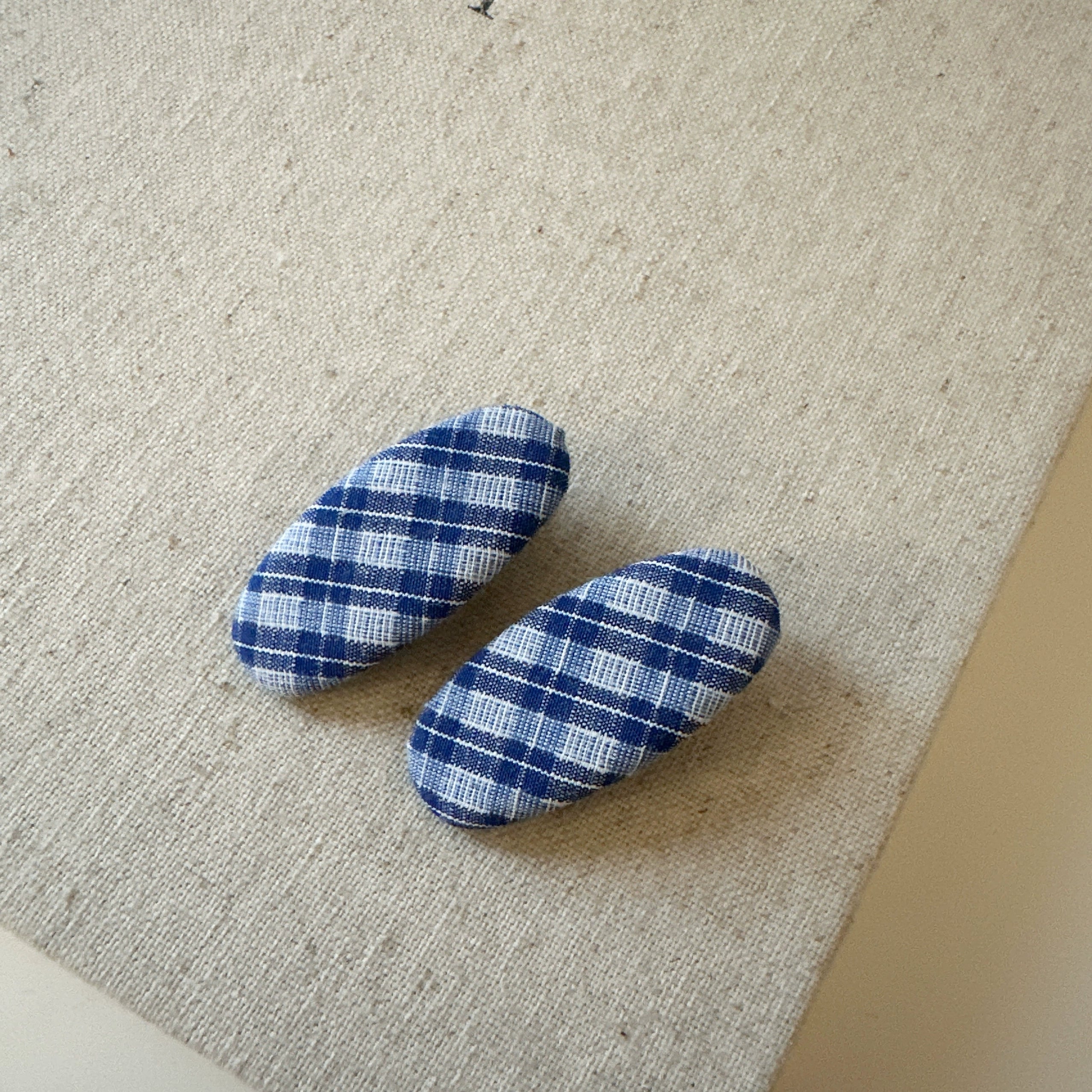 Annah Plaid Fabric Hair Clip - Blue Plaid Oval (Pair) [K5C0IDCN]