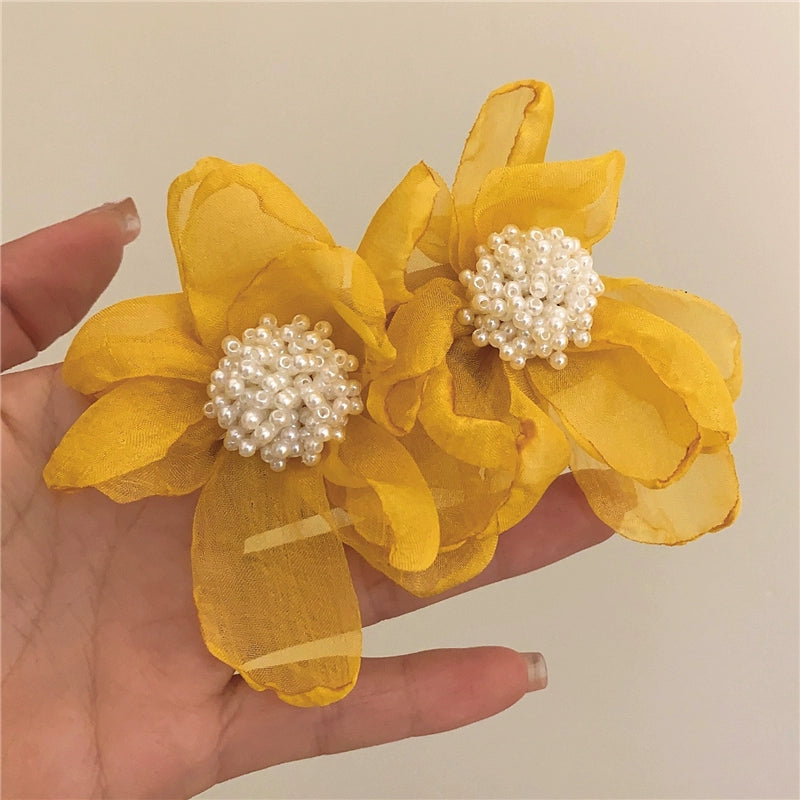 Minerva Silk Pearl Drop Earrings - Yellow Flower [CUVYPA97]