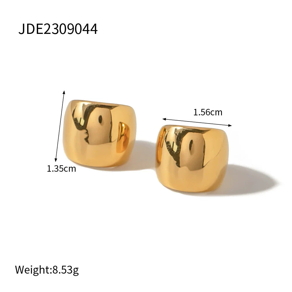 Devora Sleek Hoop Earrings - Gold Tone