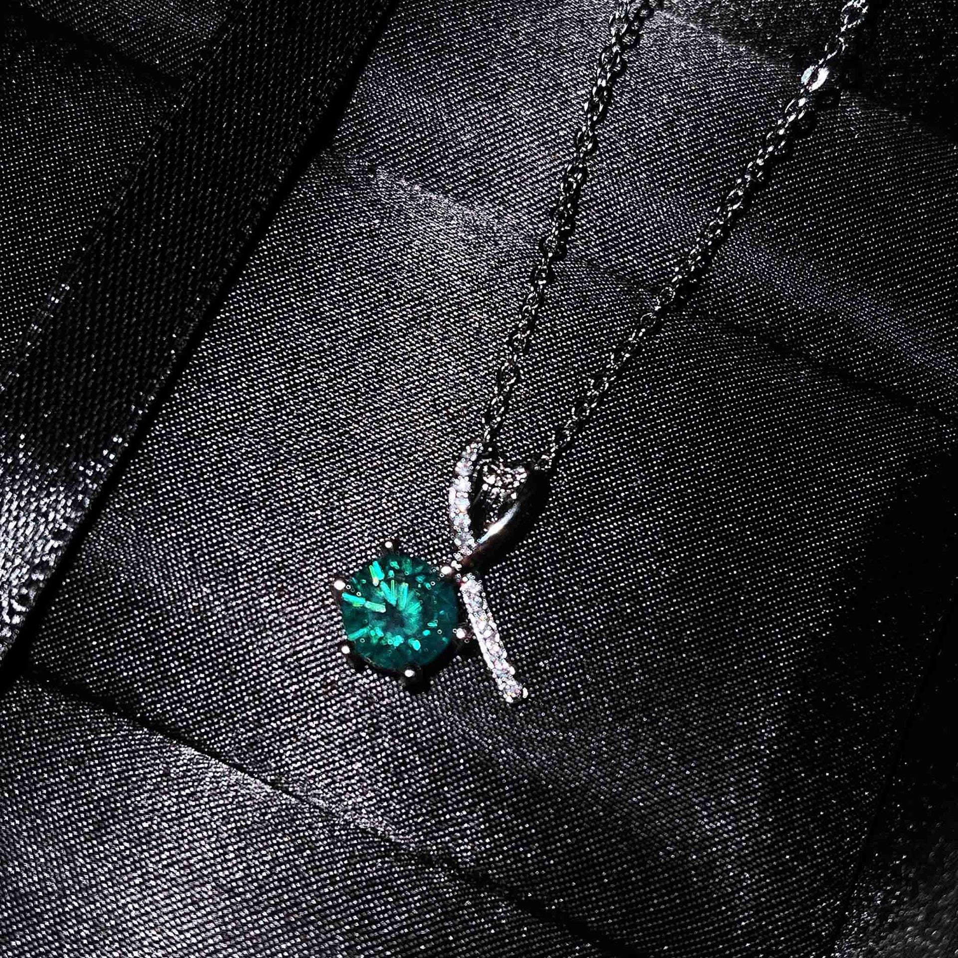 Gertrude Simulated Diamond Heart Necklace - Option 14: 2 Carat Pendant (Chain Not Included) [5R9HN162]