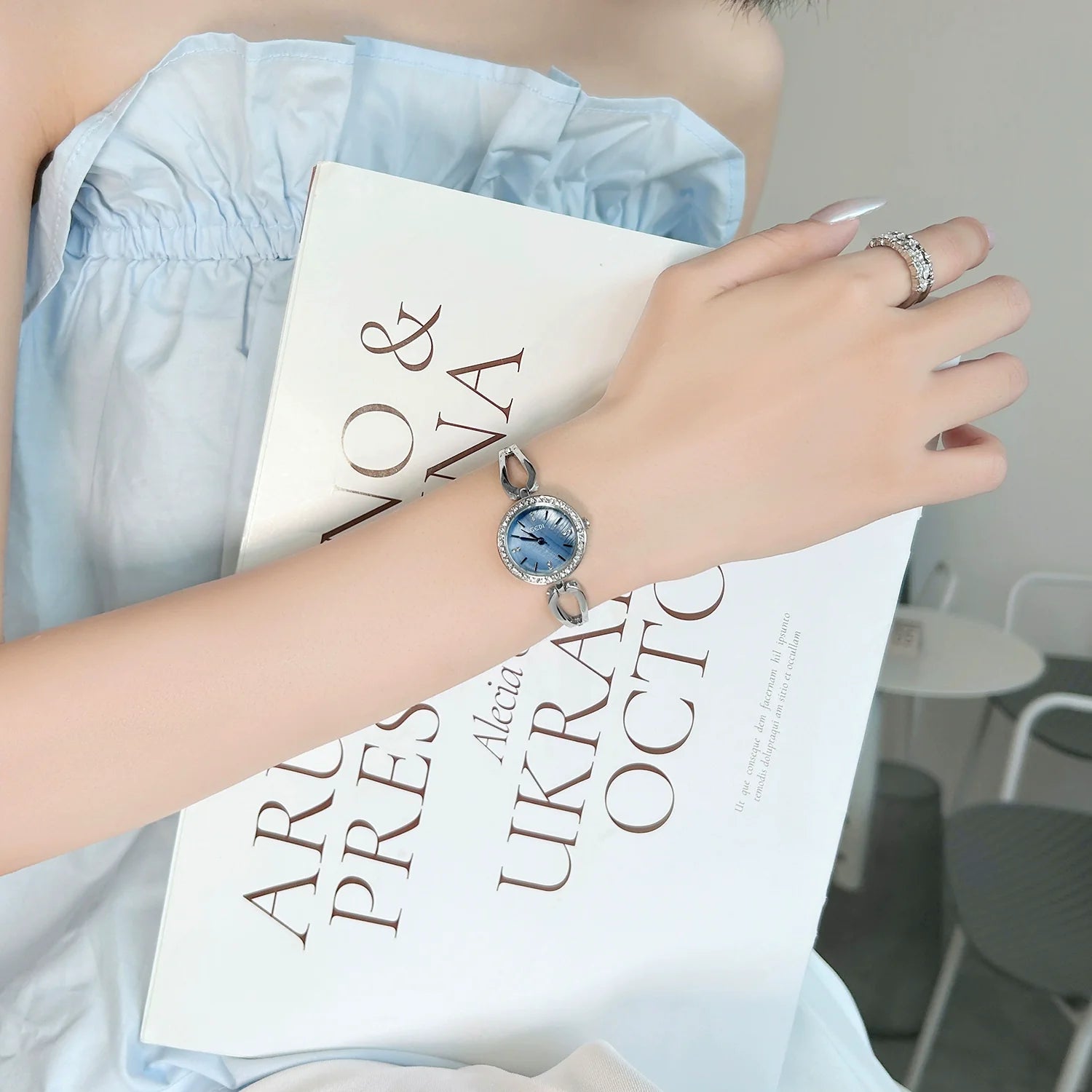 Laveah Petite Bracelet Watch - Glacier Blue
