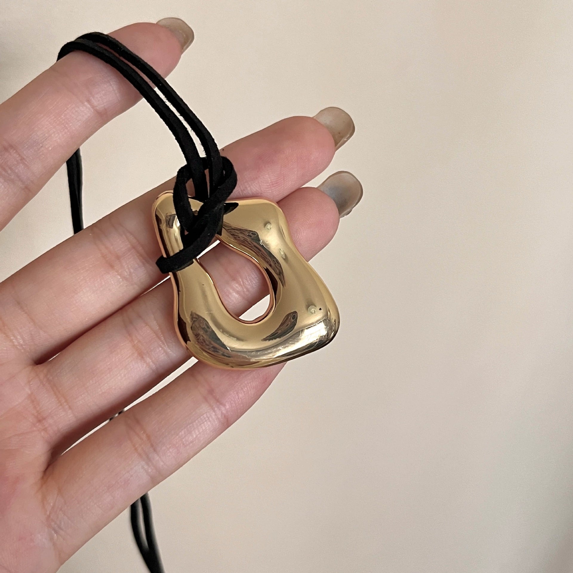 Faithlynn Abstract Leather Necklace - Gold Plated [IGEV2QSN]