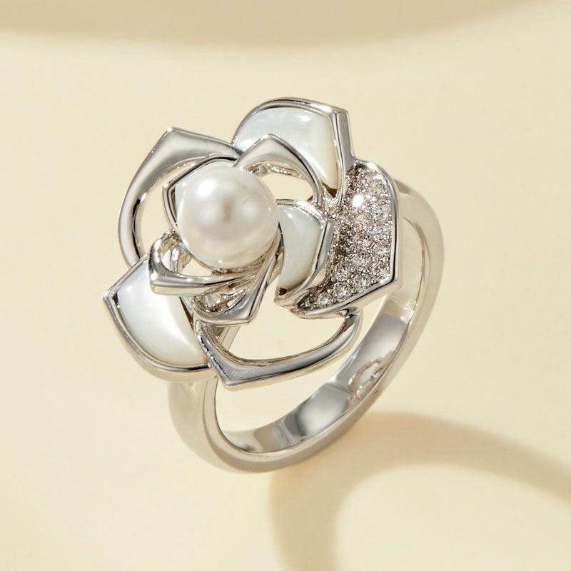 Brittney Camellia Bloom Ring - Gold Tone Variant K [JLU2IH6Z]