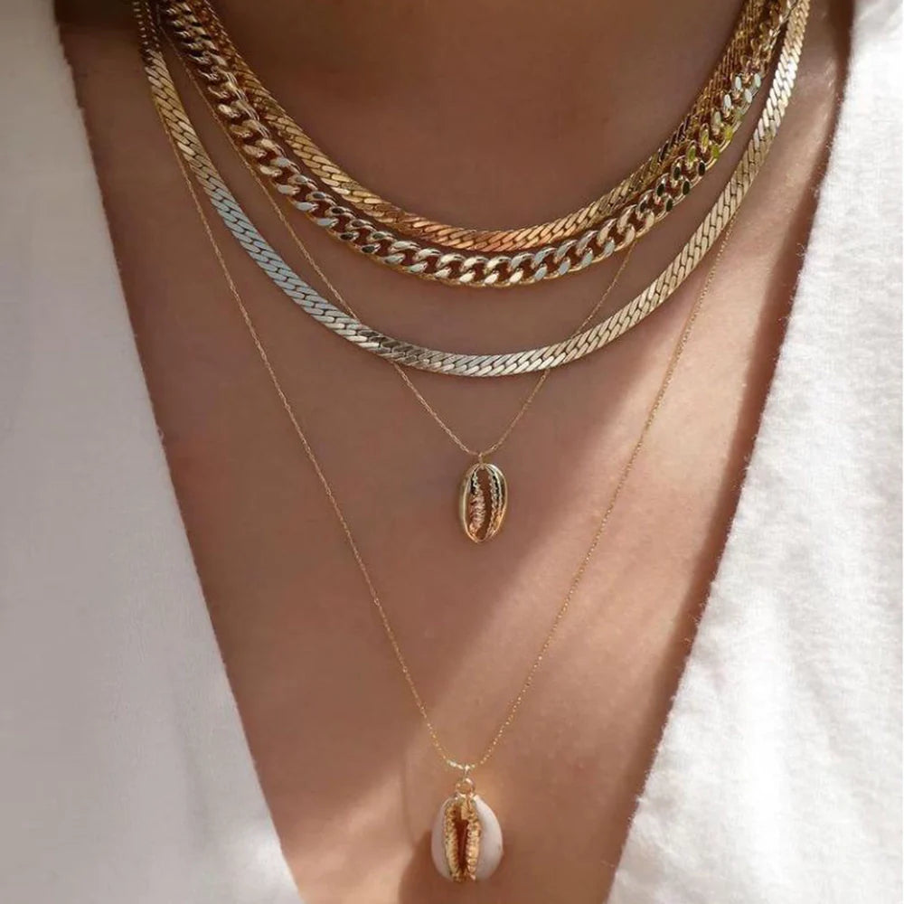 Jaqueline Multilayer Moon Pendant Necklace - CS8898-26