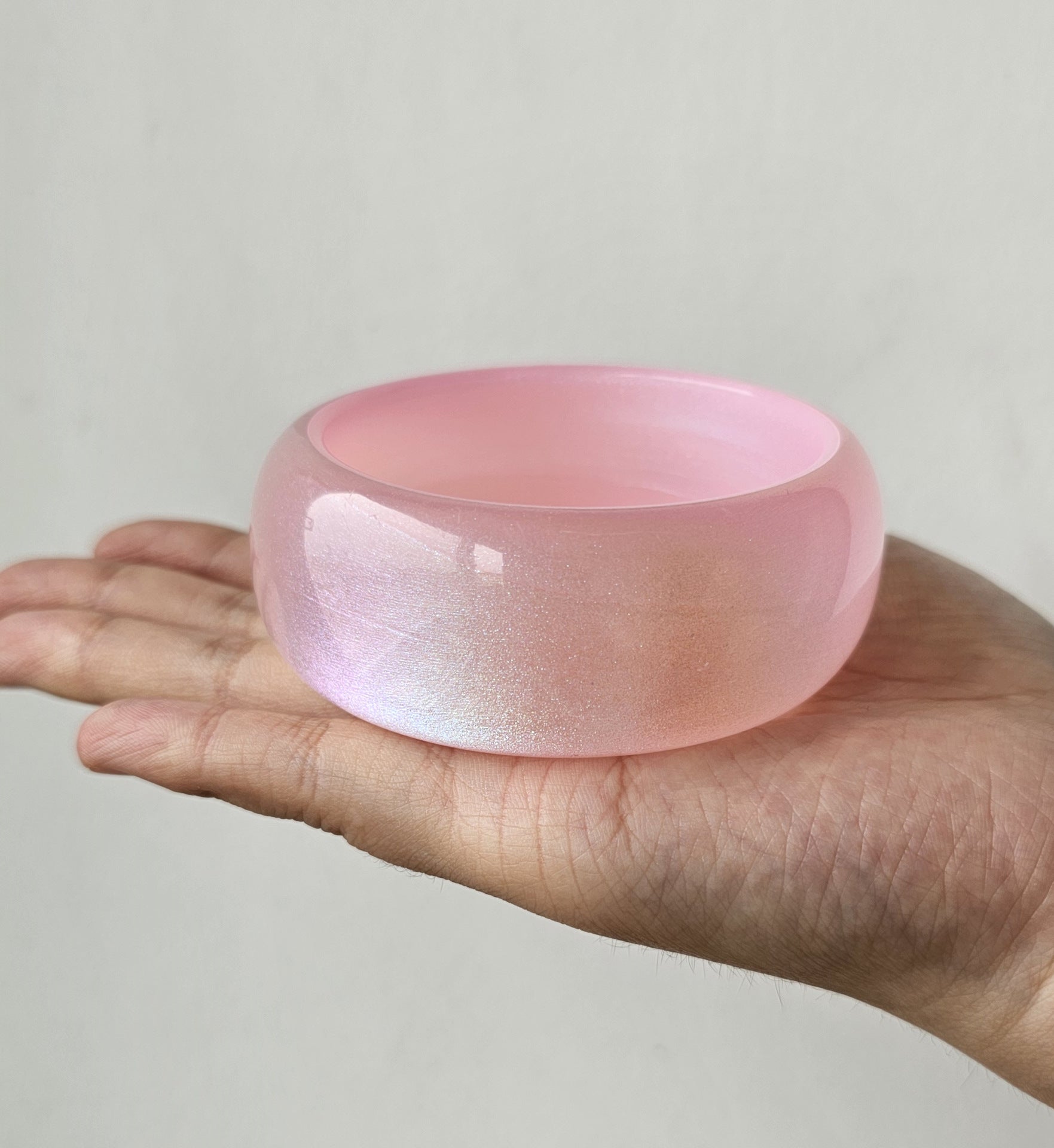 Kalilah Glitter Resin Bangle - Pink Glitter [NK85815X]