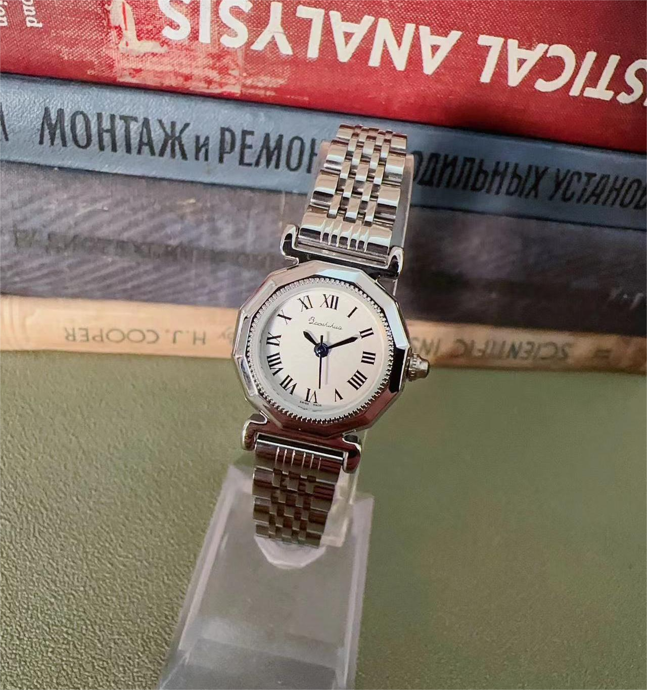 Aaron Vintage Blue Hand Watch - Silver Steel Band with Black Strap