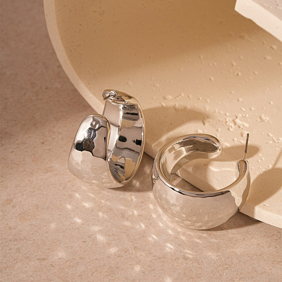 Zainab Sculptural C-Hoop Earrings - Silver [E6AL2E67]