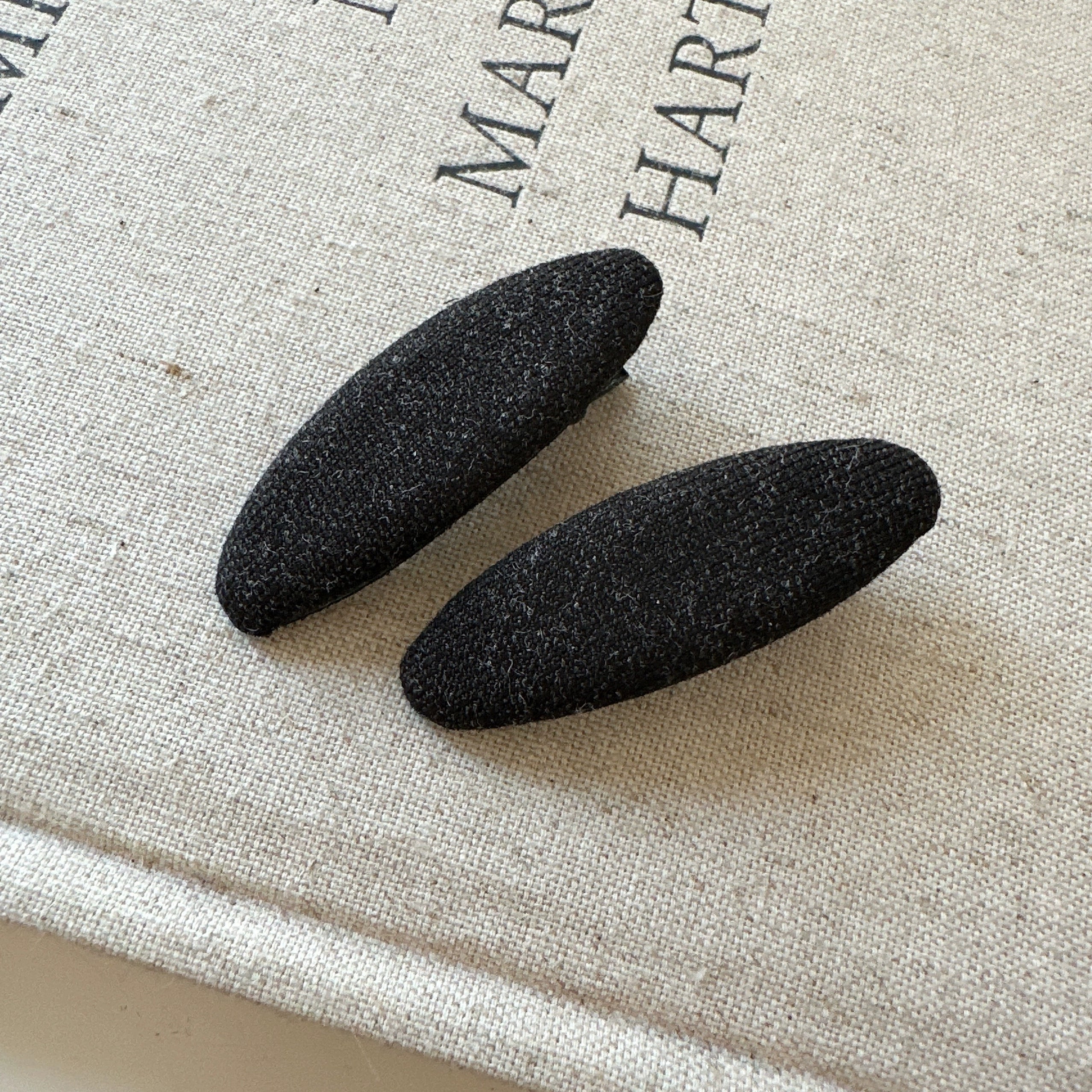 Yelitza Minimalist Fabric Hair Clip - Black Thin Oval (Pair) [GE88R1JD]