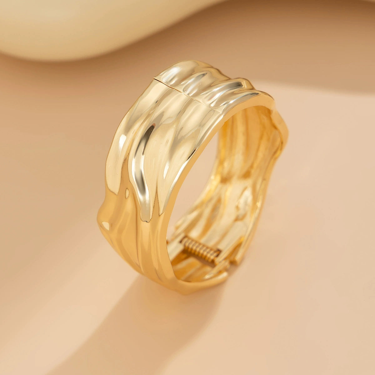 Janney Liquid Metal Cuff Bracelet - 01 Gold [8T5BUFGQ]