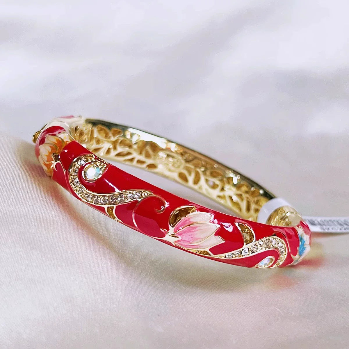 Jenny CloisonnŽ Lotus Bangle - 5.6cm Red