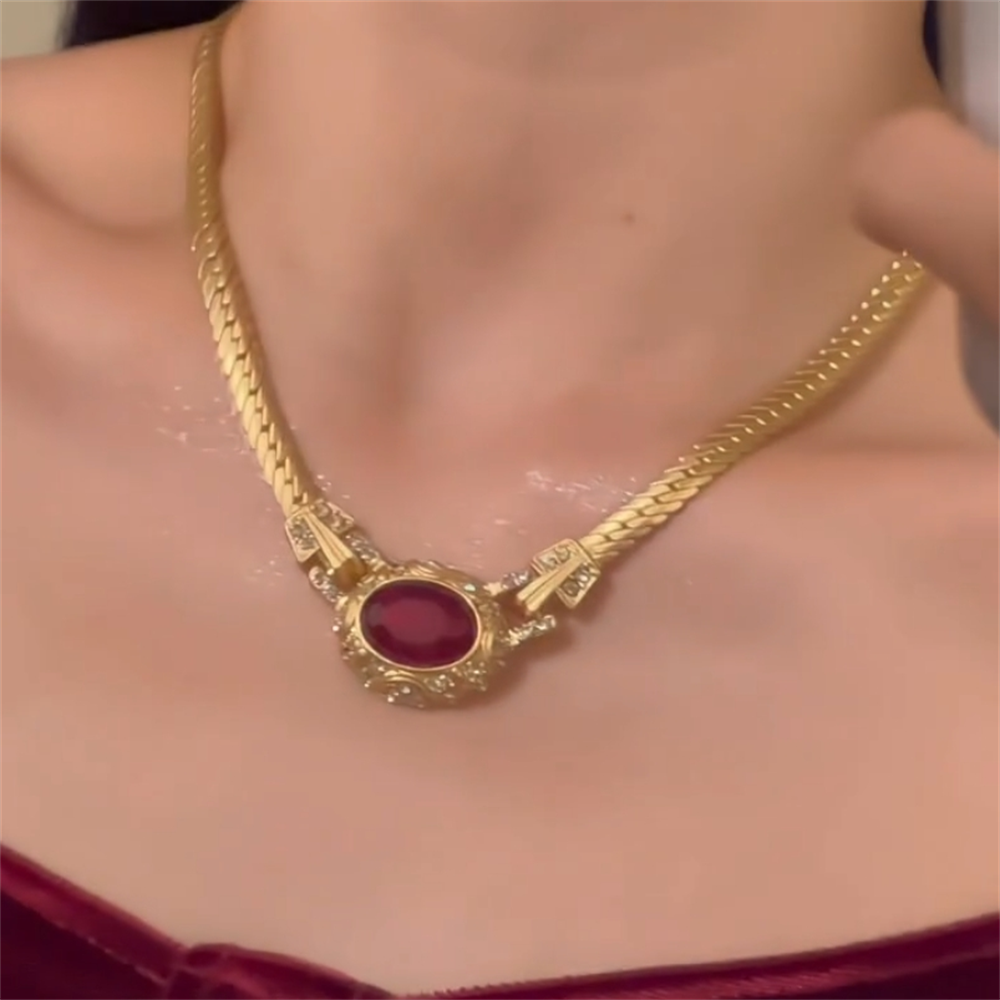 Yurani Gold Oval Pendant Necklace - Plated Gold