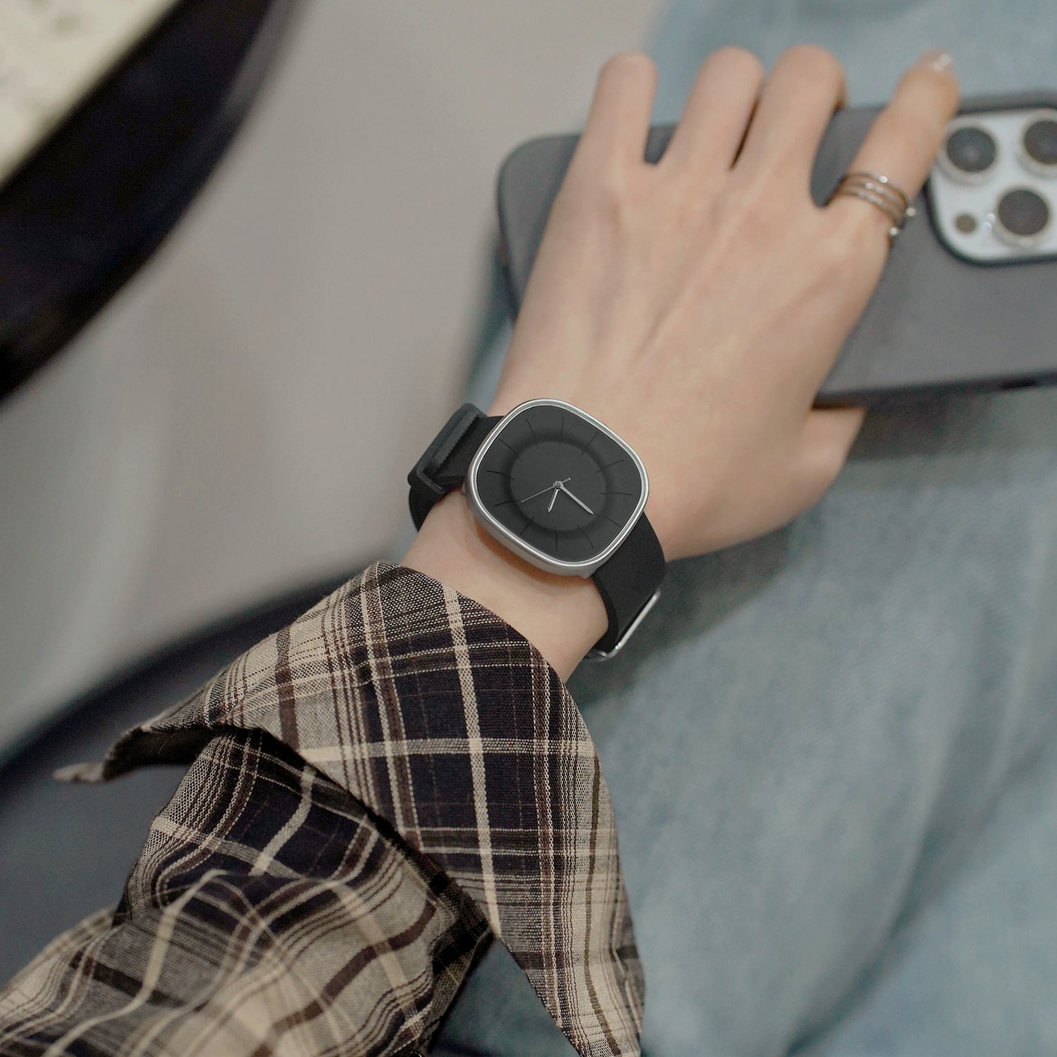 Kenzli Minimalist Square Watch - Low-key Black [6QVITS1S]
