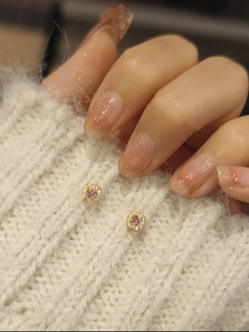 Avyanna Zirconia PavŽ Studs - Pink Zirconia Studs
