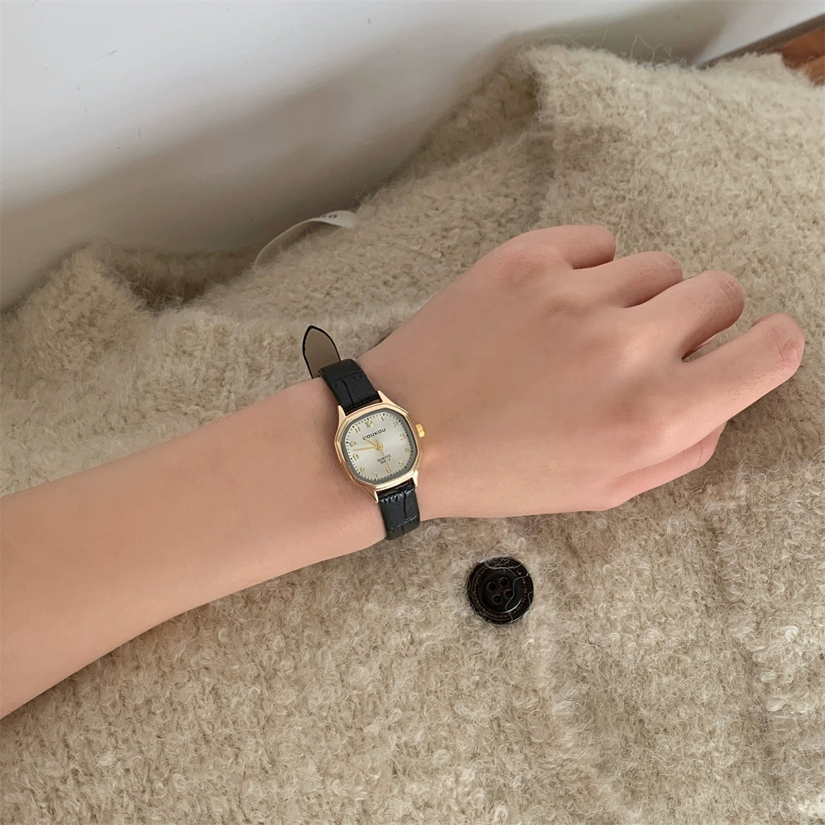 Kahli Minimalist Square Watch - Black [V66QPFON]