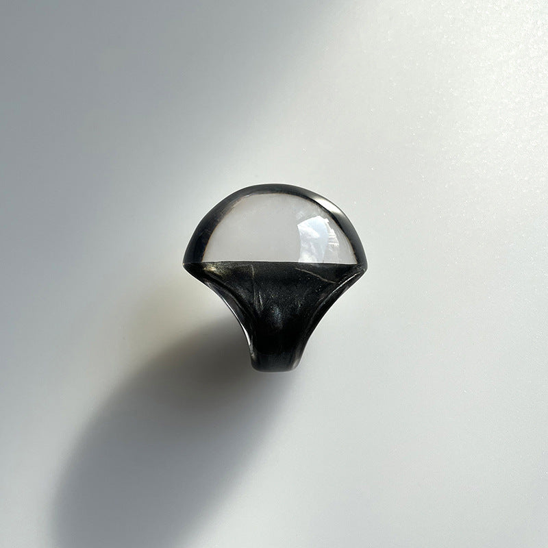 Lita Chunky Resin Ring - Clear [QTEHHY15]