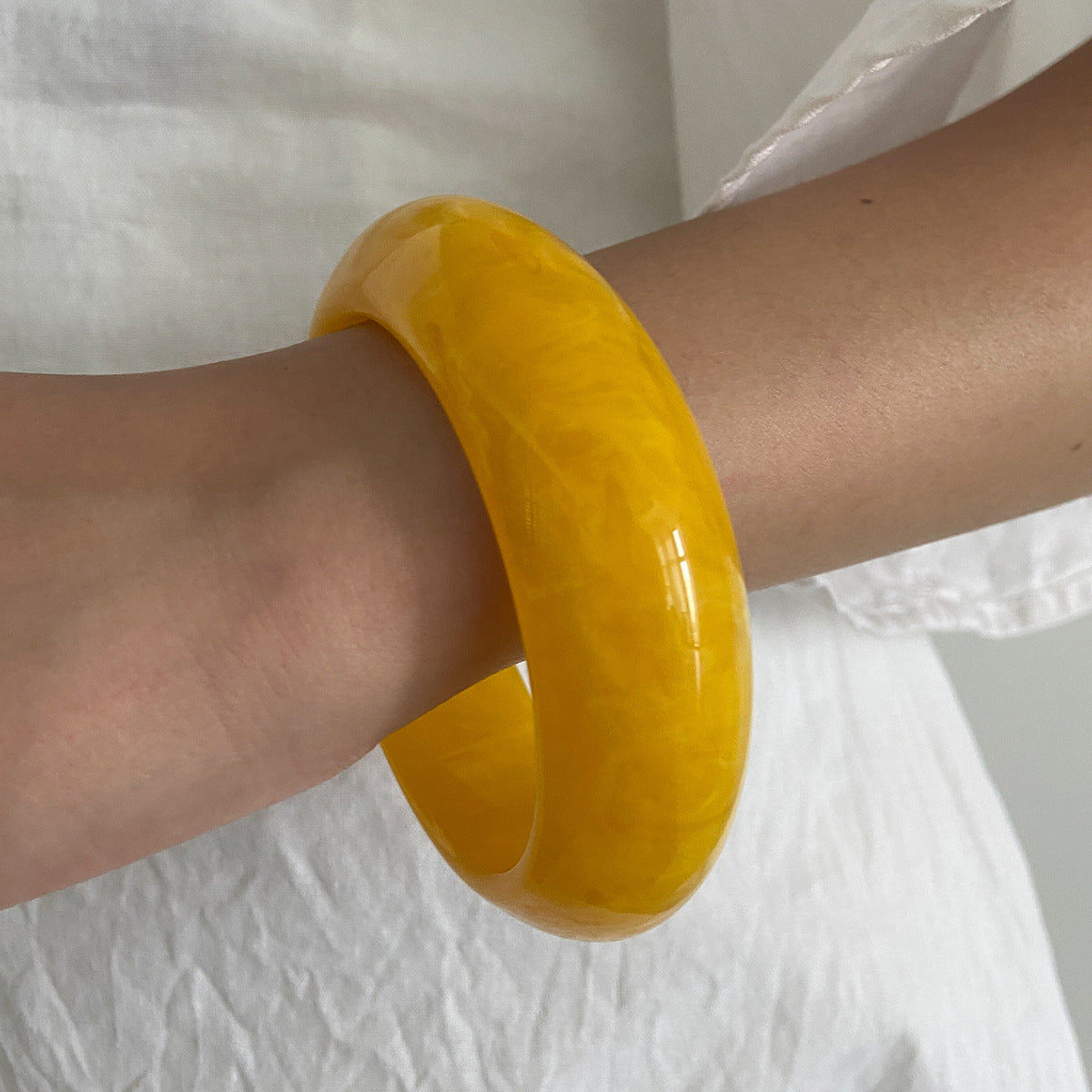 Nasra Marbled Resin Bangle - Yellow [VDFKH4N7]
