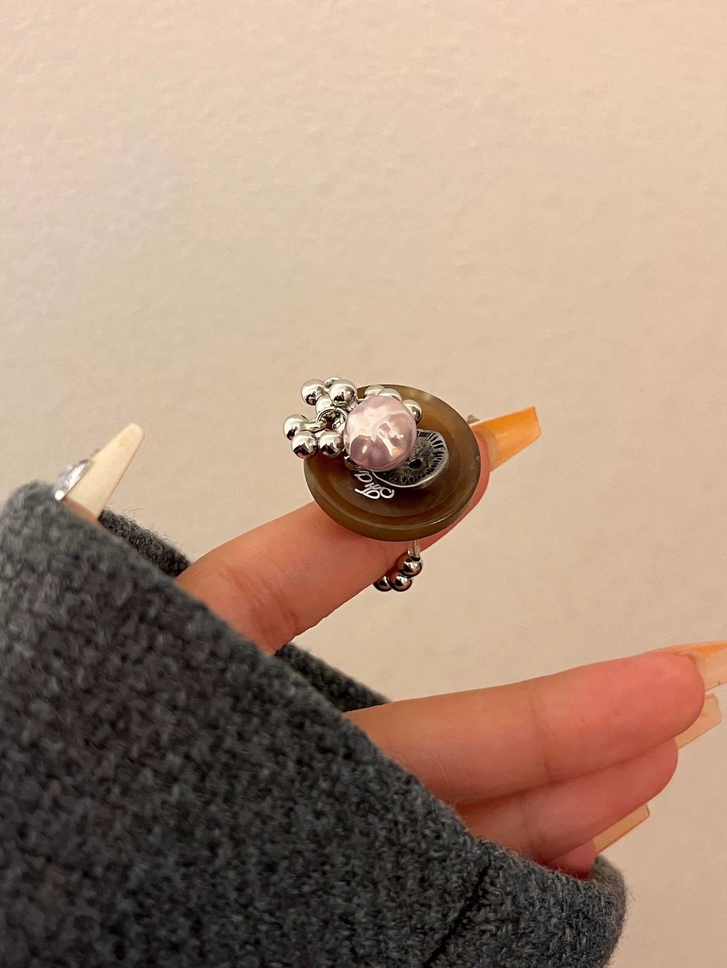Koralee Beaded Shell Ring Bracelet - Style B [Y6WGGMLG]