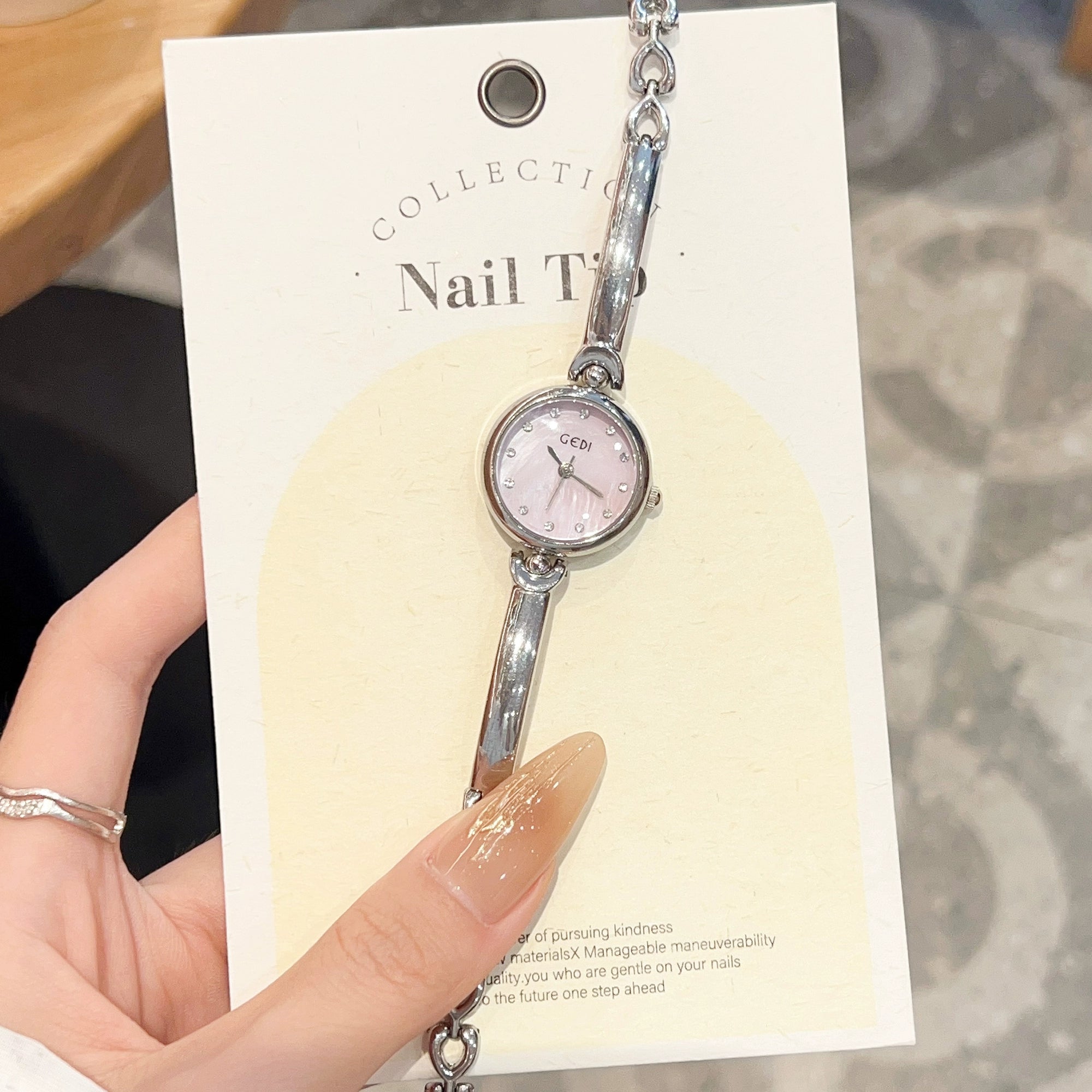 Vaani Petite Bracelet Watch - Mother-of-pearl Pink [1OQLIV9F]