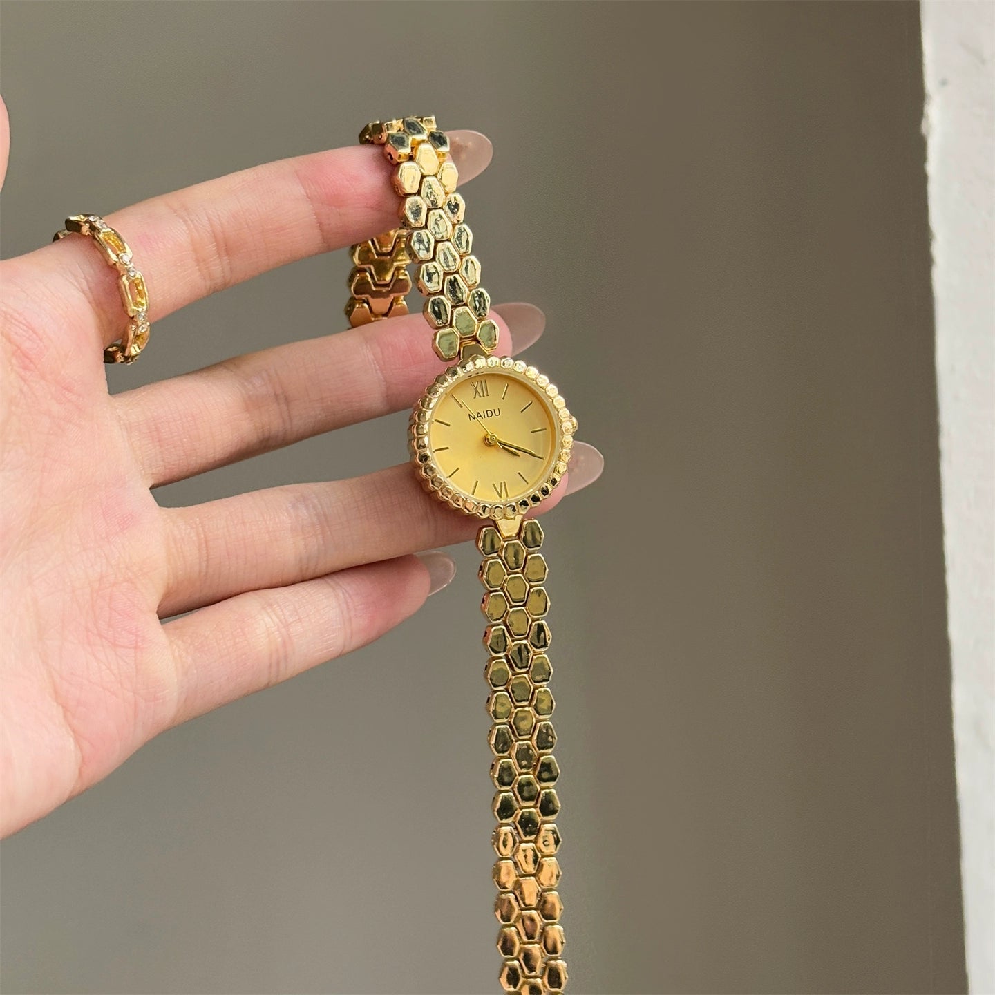 Brookelyn Honeycomb Bracelet Watch - Gold with Gold Dial [SKOW584M]