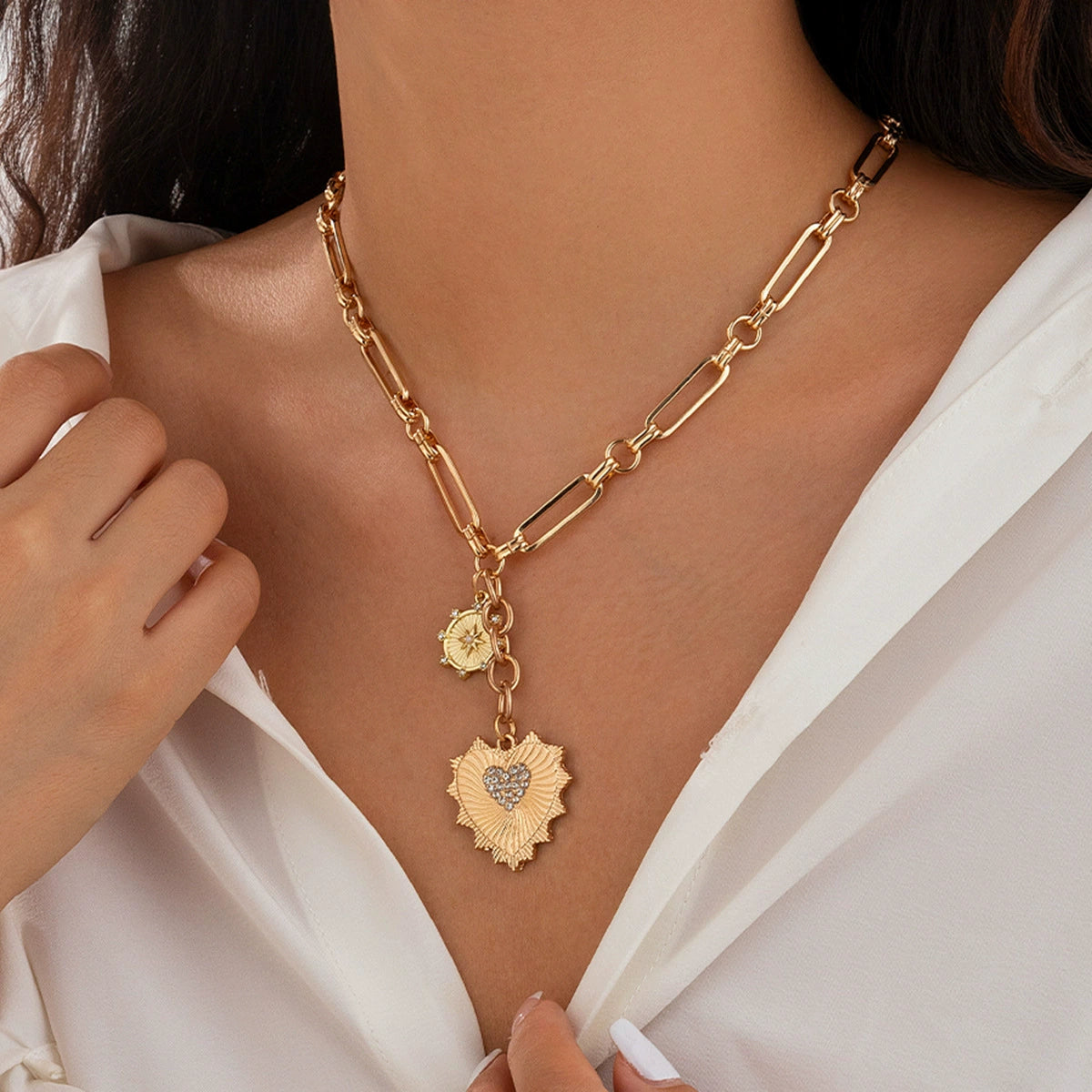 Iniya Dainty Pendant Necklace - 03 Gold Minimalist Charm [U2OE6QZW]