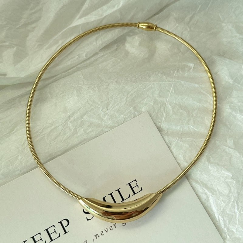 Johnna Sculpted Metal Choker - Gold Metal Choker