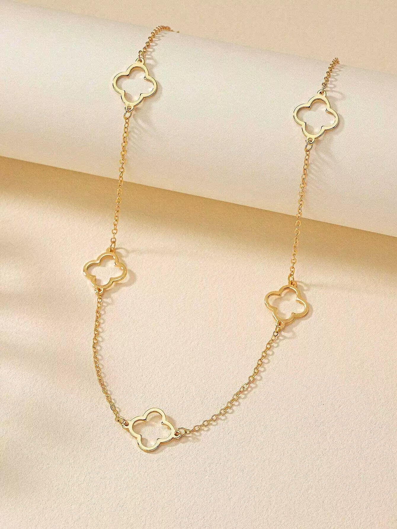 Aniylah Gold Clover Necklace - Gold