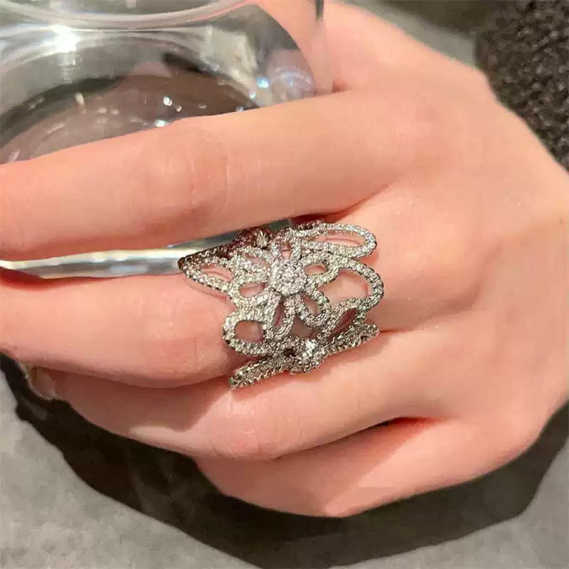 Paislynn Zircon Pearl Ring - Zircon Cut-Out Floral [1CKNH62X]