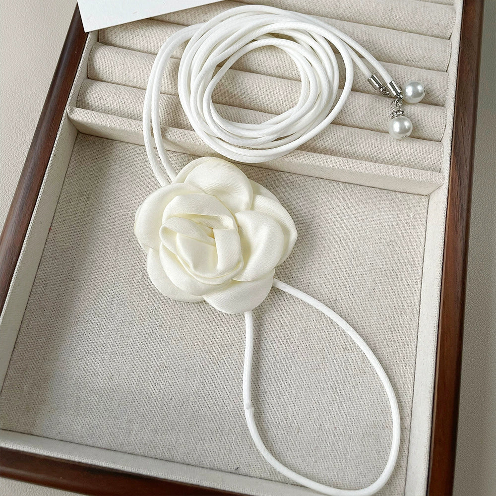 Katy Floral Waist Chain - White Floral Waist Chain [W8YQSTC3]