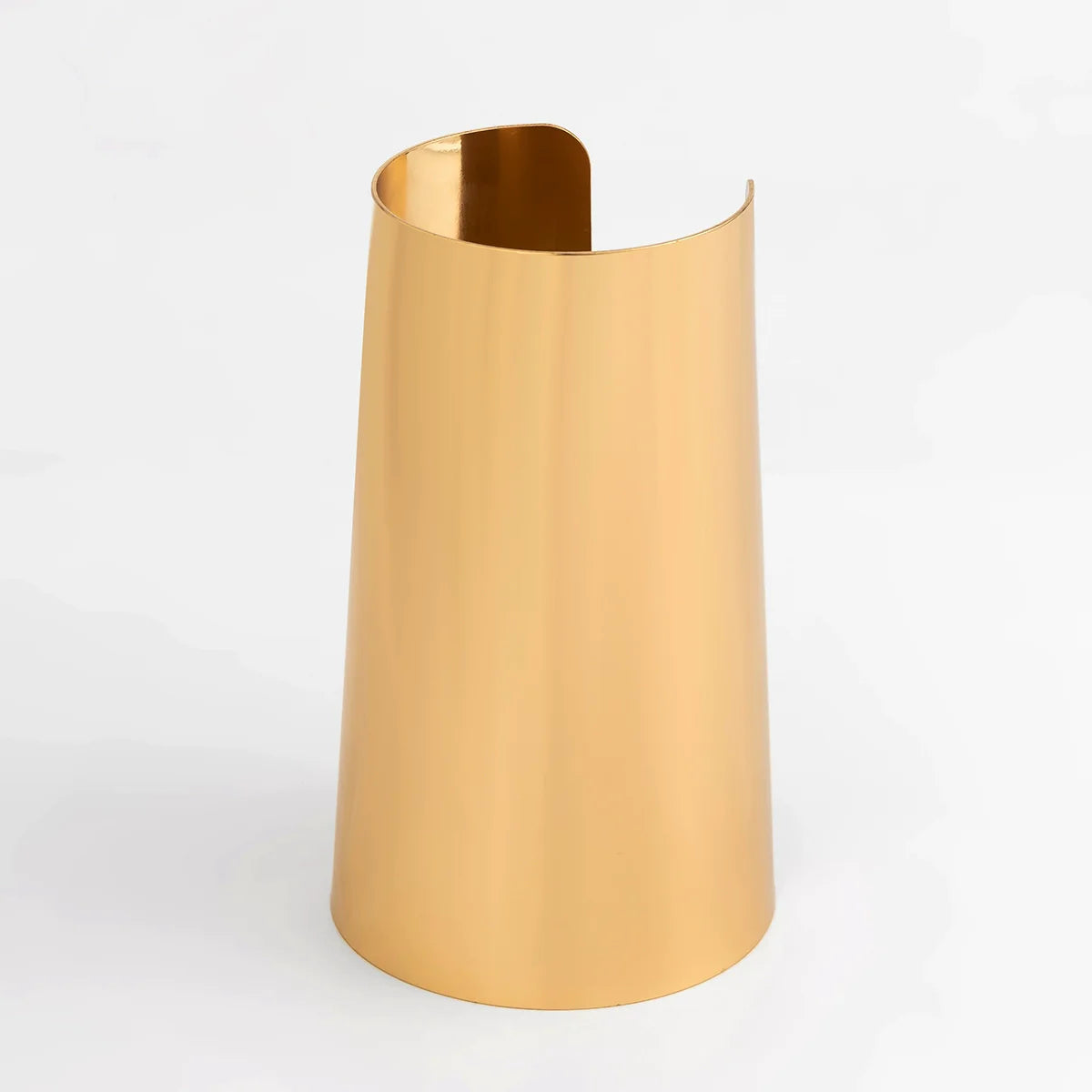 Royalti Sculpted Metallic Cuff - Gold